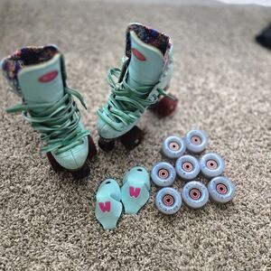 Moxi Roller Skate Set